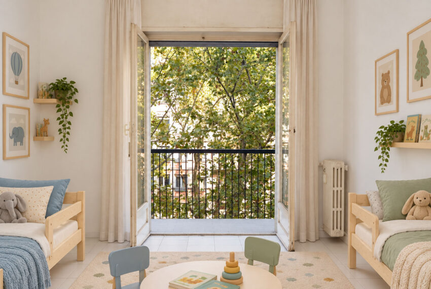 Cameretta scandinava con balcone luminoso